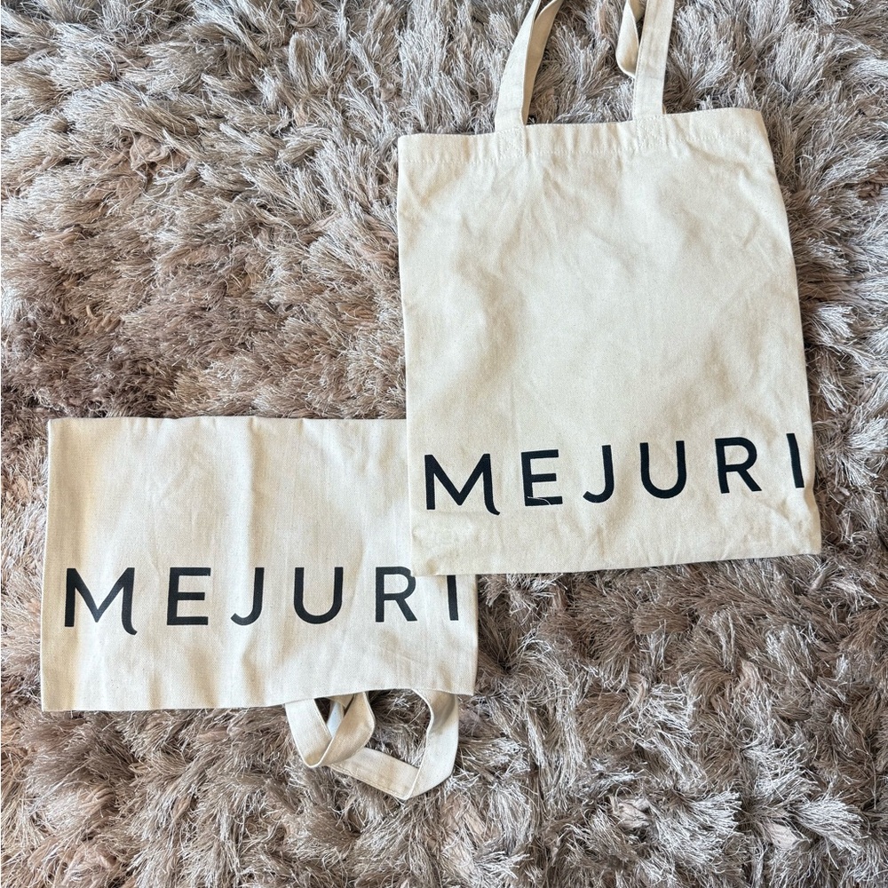 Mejuri Tan Canvas Tote Bag (2)